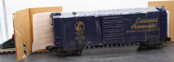 Weaver 19355 Eastwood Automobilia box car O scale NEW