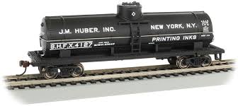 Bachmann 17814 HO J.M. Huber 40' Single-Dome Tank Car HO SCALE NEW