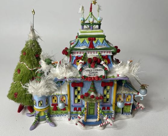 Department 56 North Pole Series 56.56780 Krinkles Christmas Ornament design studio Decorating set