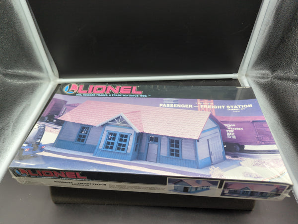 Lionel 6-12734 O 027 gauge passenger freight station kit O SCALE NEW