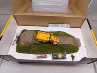 K-Line K-42414 Dump Truck Construction Scene O SCALE Used Excellent