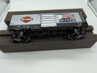 MTH Premier 20-90228 Harley-Davidson 2005 Softtail Deluxe 40' Box Car 2005. O SCALE NEW