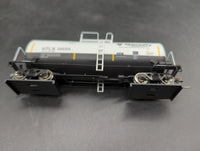 Walthers 920-100128 40' UTLX 16k Gal Funnel Flow Tank Car Specialty Minerals 300315 HO Scale Used Excellent