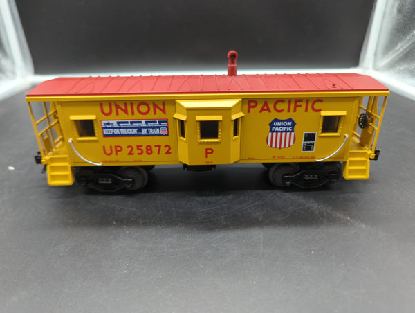 MTH Railking  30-4225C Union Pacific Bay Window Caboose  O SCALE Like New