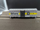 HO Scale 8601-1 Mopar 40' Box Car Ho Scale Like New