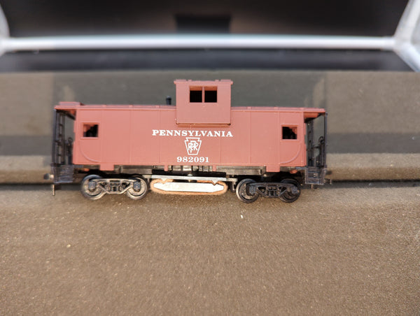 IHC 4357 Pennsylvania Railroad track cleaning car  #982091ho scale Used Excellent