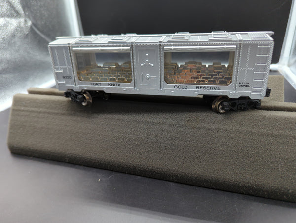 Lionel 6-9320 limited edition gold bullion car O scale Like New Damaged Box