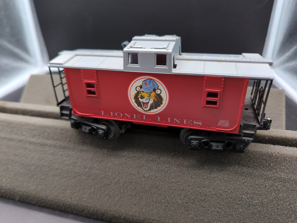 Lionel 6-26579 Lionel Lines caboose with light O SCALE Used Excellent