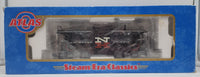 Atlas 6679-1 International NE-6 New Haven caboose #700, 3-rail O gauge O SCALE NEW Damaged Box