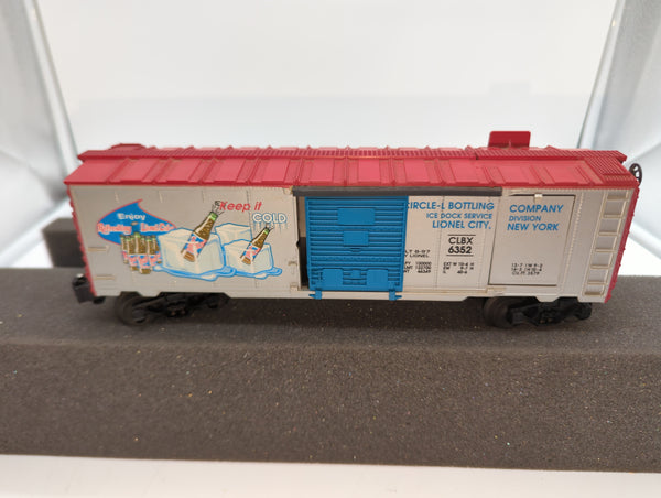 Lionel #6-19832 cola ice car CLBX 6352O scale Like New