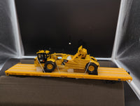 MTH Premier 20-98790 Caterpillar 60' Flat Car w/(1) CAT 613G Wheel Tractor Scraper #542012 O SCALE Like New