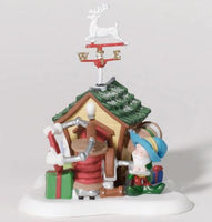 Department 56 56.56818 Wrap and Roll -- North Pole series