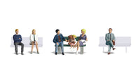 Woodland Scenics WDS1861 Bus Stop People HO Scale