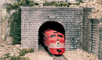 Woodland Scenics C1267 Cut Stone Single Tunnel Portal O Gauge