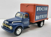 First Gear 19-0104  Lionel Electric Trains 1951 Ford F-6 Truck Lionel Logo Die Cast1/34 scale