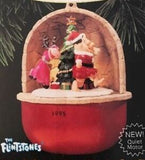 Hallmark  Ornament 1995 Fred and Dino with Christmas tree Magic ornament Flintstones